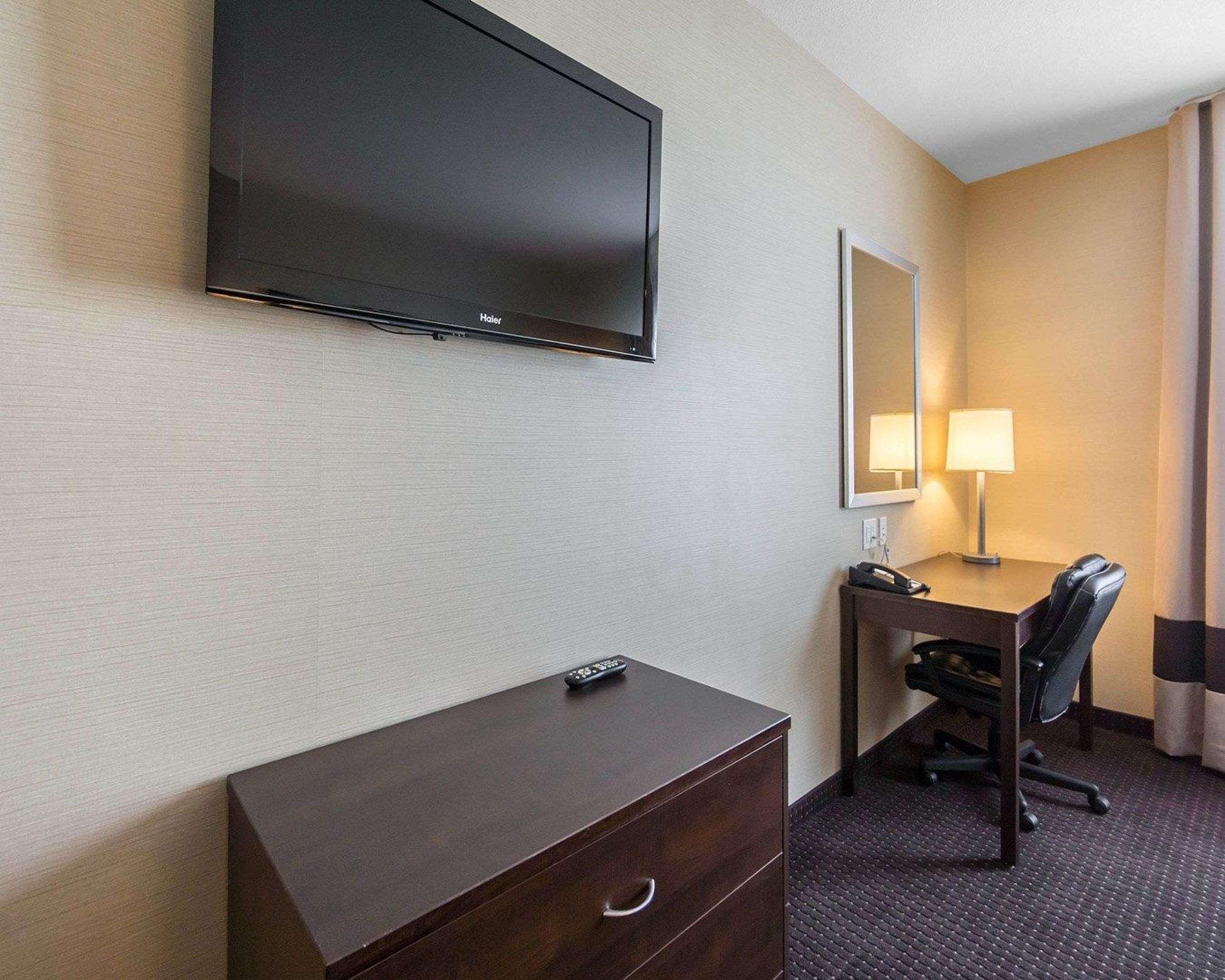 Comfort Inn & Suites Fox Creek Dış mekan fotoğraf