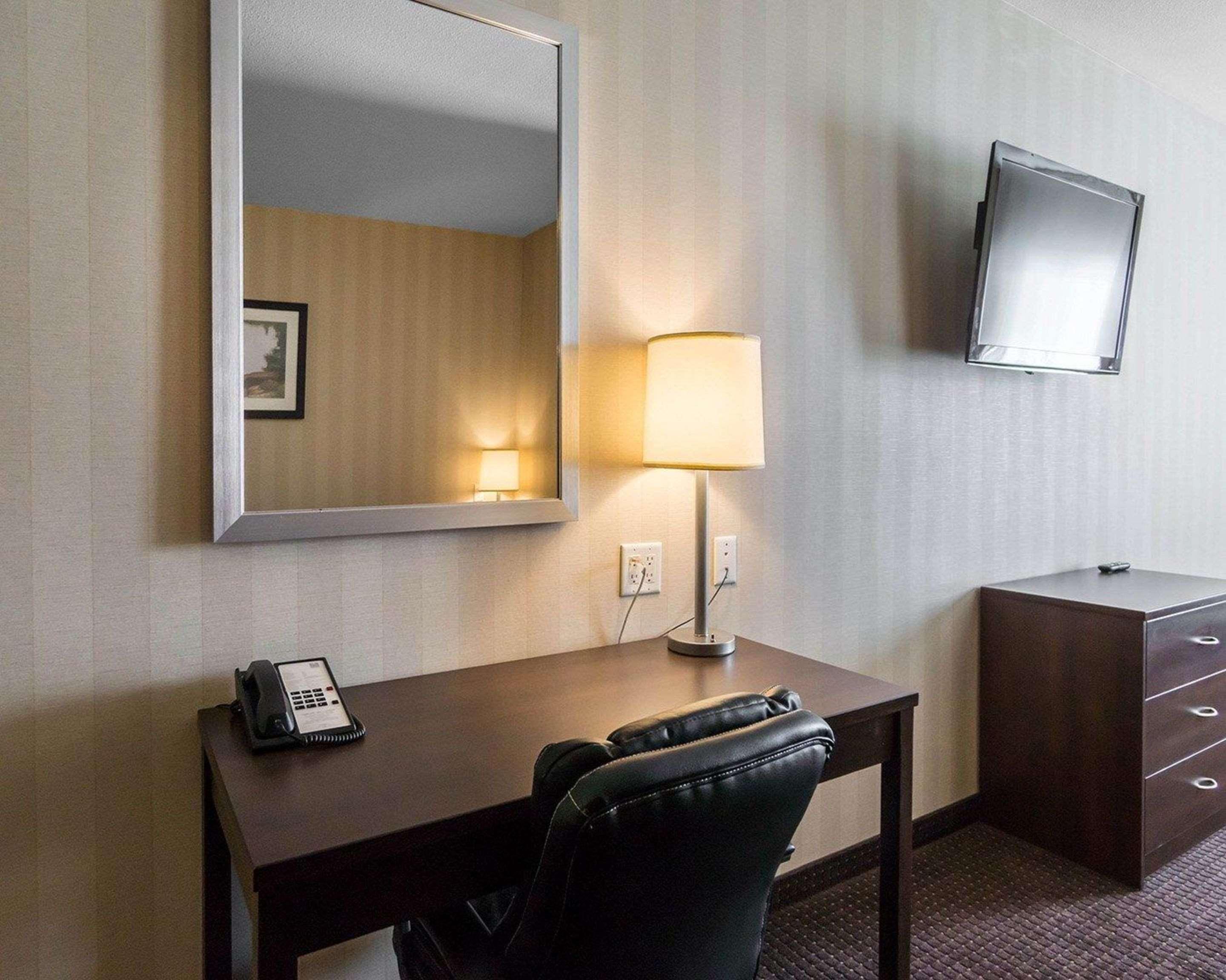 Comfort Inn & Suites Fox Creek Dış mekan fotoğraf