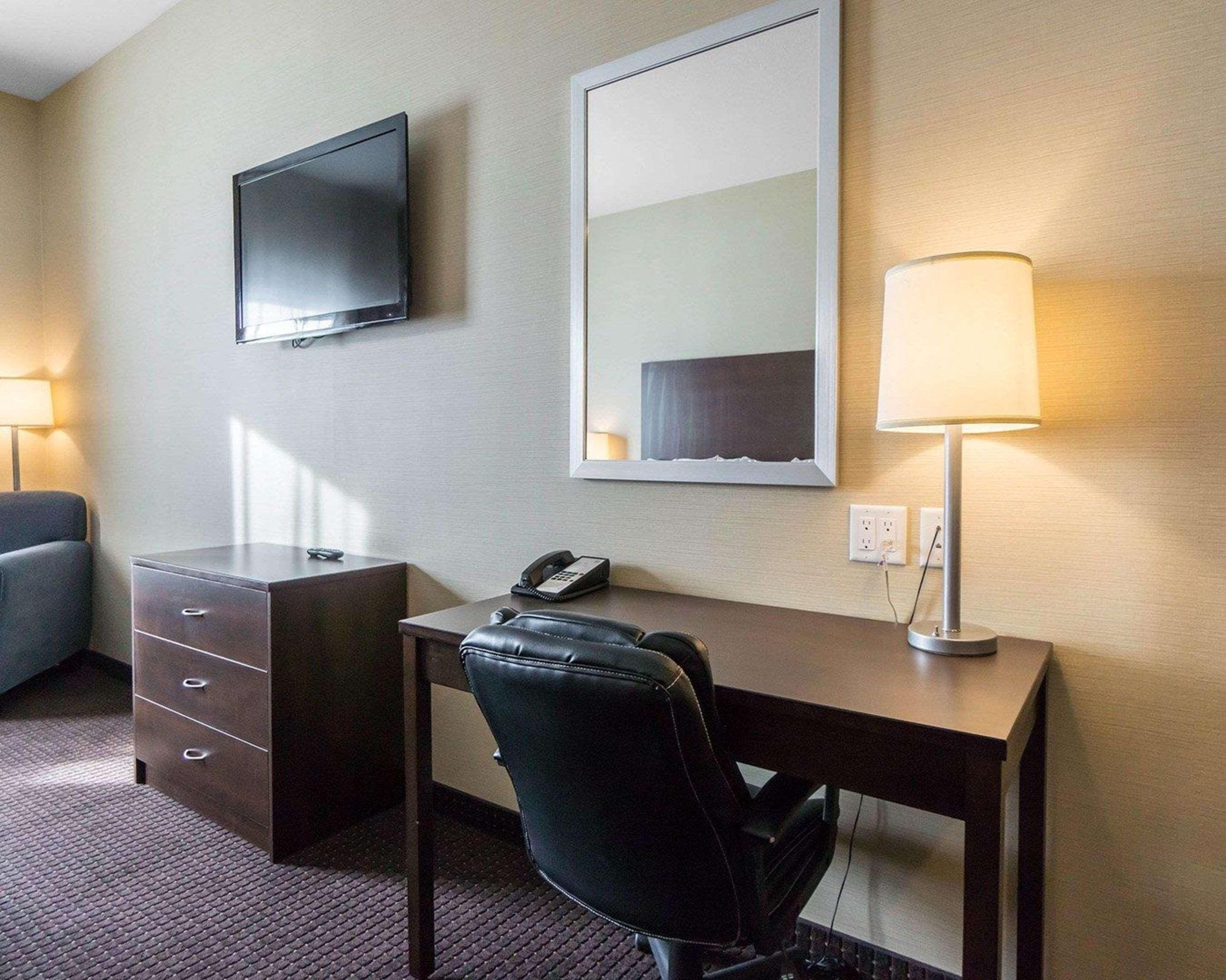 Comfort Inn & Suites Fox Creek Dış mekan fotoğraf