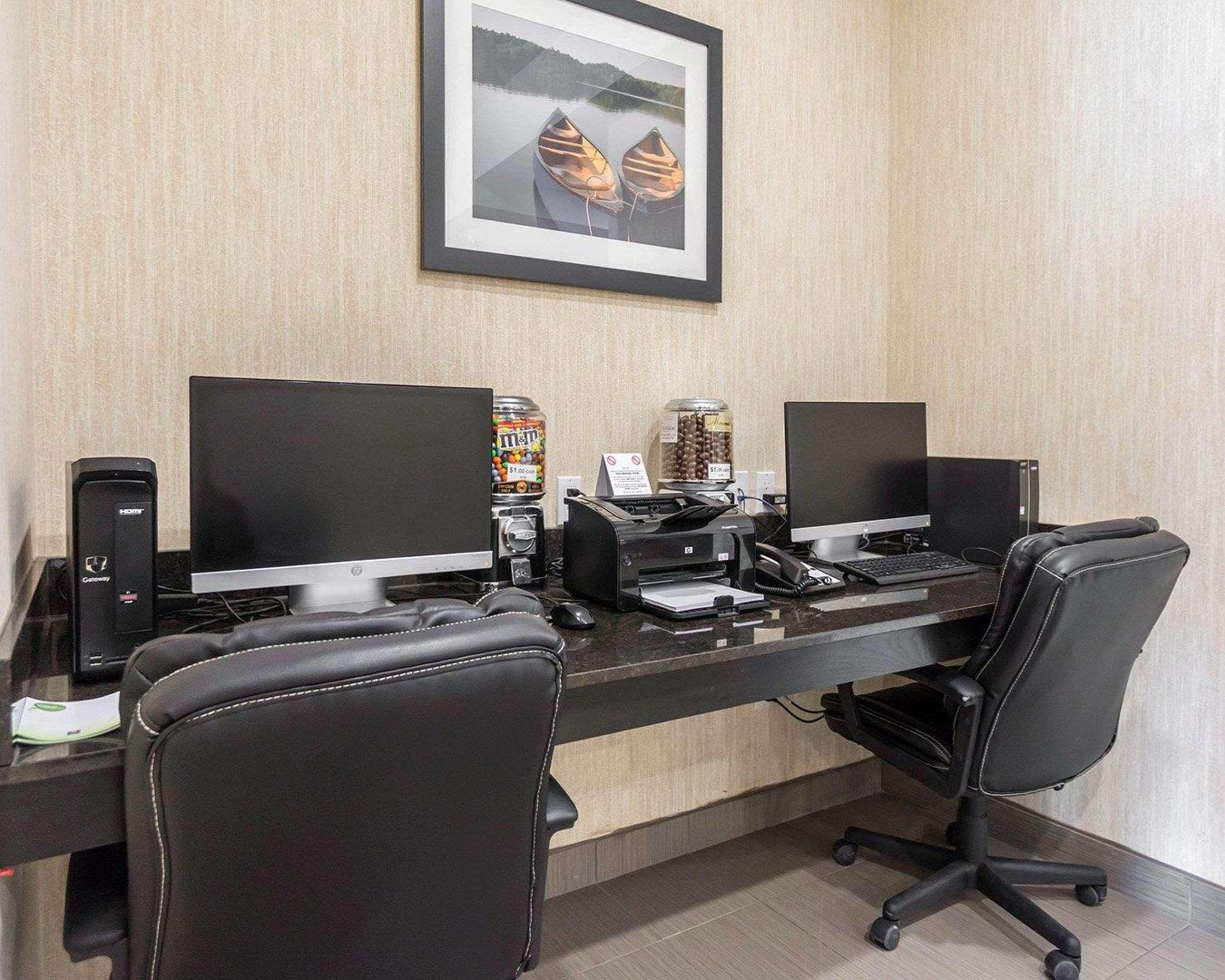 Comfort Inn & Suites Fox Creek Dış mekan fotoğraf